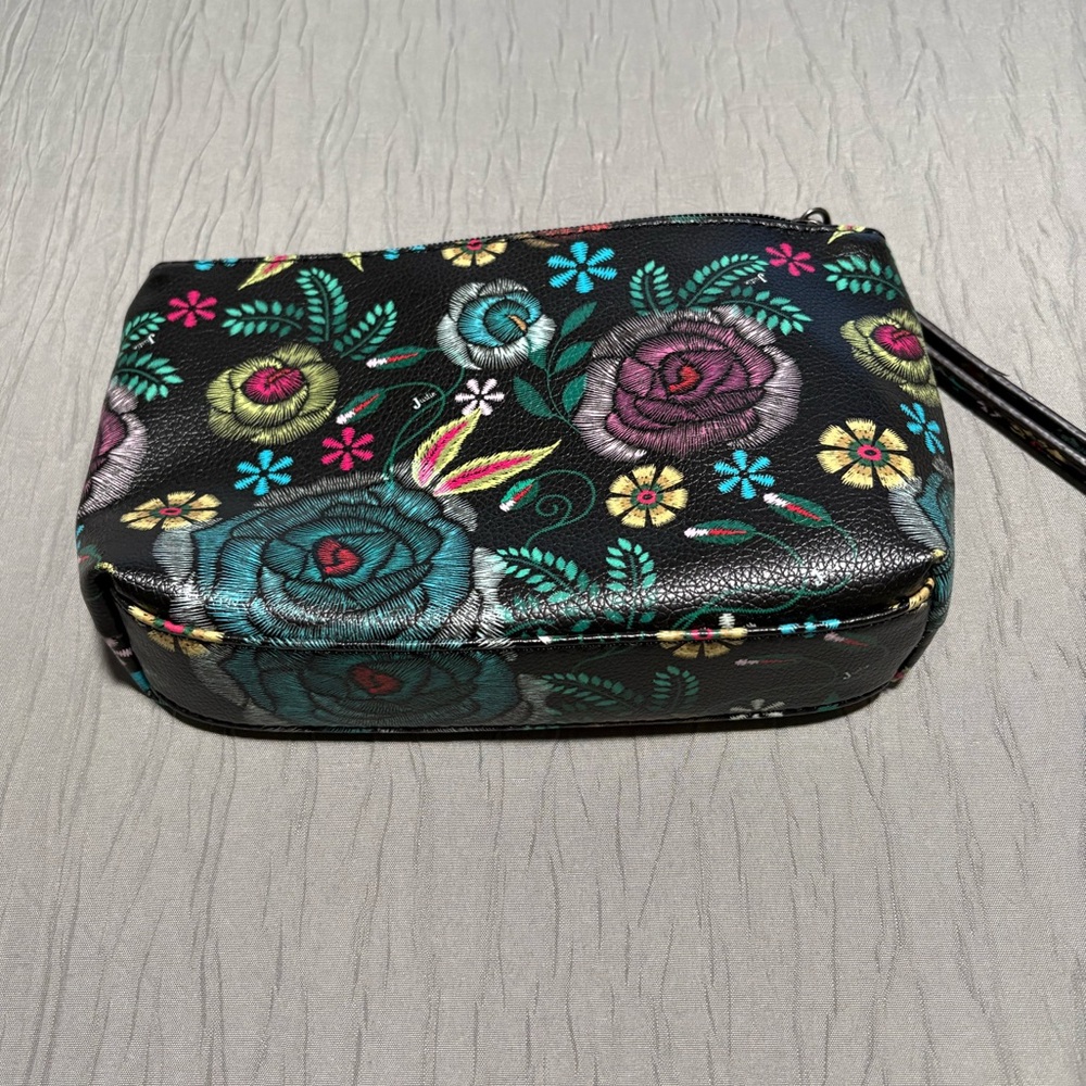 Floral Leather-like Justin Clutch Wristlet